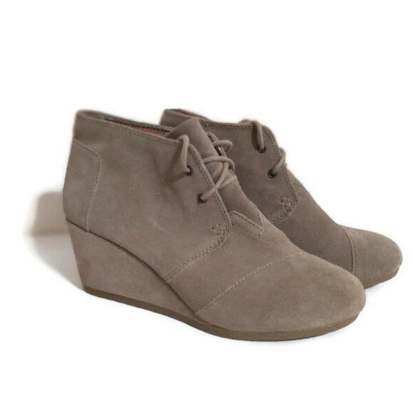 Toms Ankle Boot 8.5 Wedge Comfort Desert Taupe Suede Lace Up Tan - Picture 4 of 10